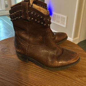 Girls Frye leather boots - in really good condition